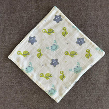 Load image into Gallery viewer, Bamboo Muslin Baby Bib and Wash Cloth Set - Turtle Print (Set of 2) - Oranges and Lemons