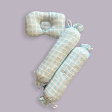 Load image into Gallery viewer, Lovely Llamas - Organic Muslin Cot Bedding Gift Set - Set of 4 - Oranges and Lemons