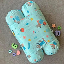 Load image into Gallery viewer, Baby Anti Roll Pillow - Mouse in the house - Oranges and Lemons
