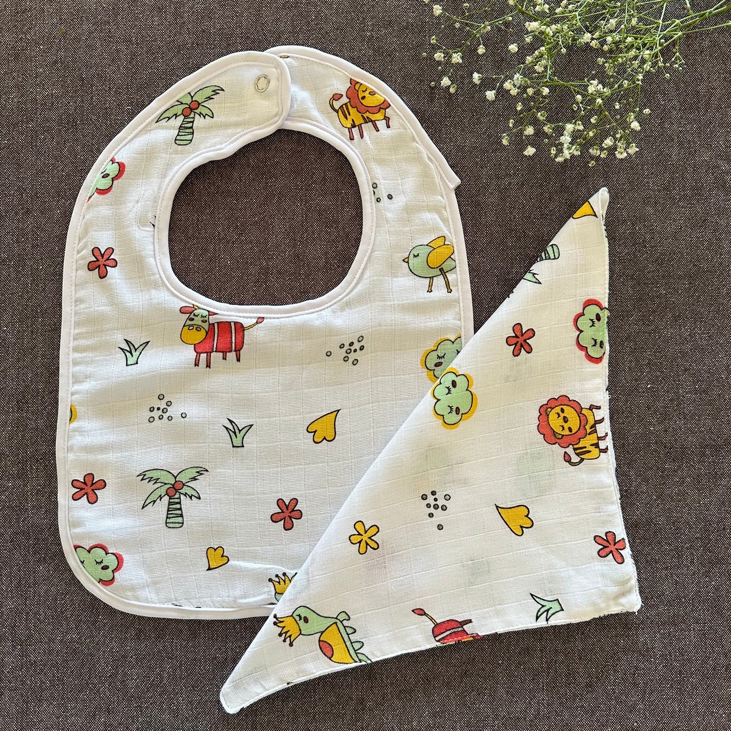 Bamboo Muslin Baby Bib and Wash Cloth Set - Set of 3 - Oranges and Lemons