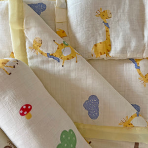 Baby Giraffes - Muslin Cot Bedding Gift Set - Set of 4 - Oranges and Lemons