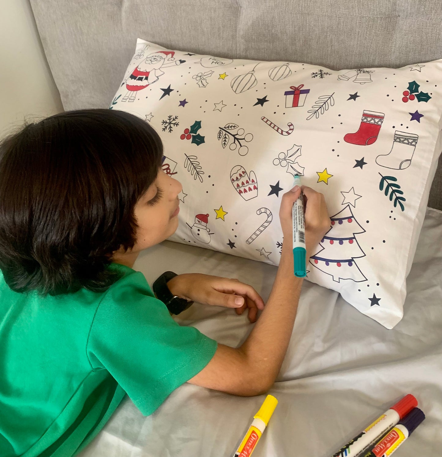DIY Doodle Art Pillow Cases (Christmas Theme) - Oranges and Lemons