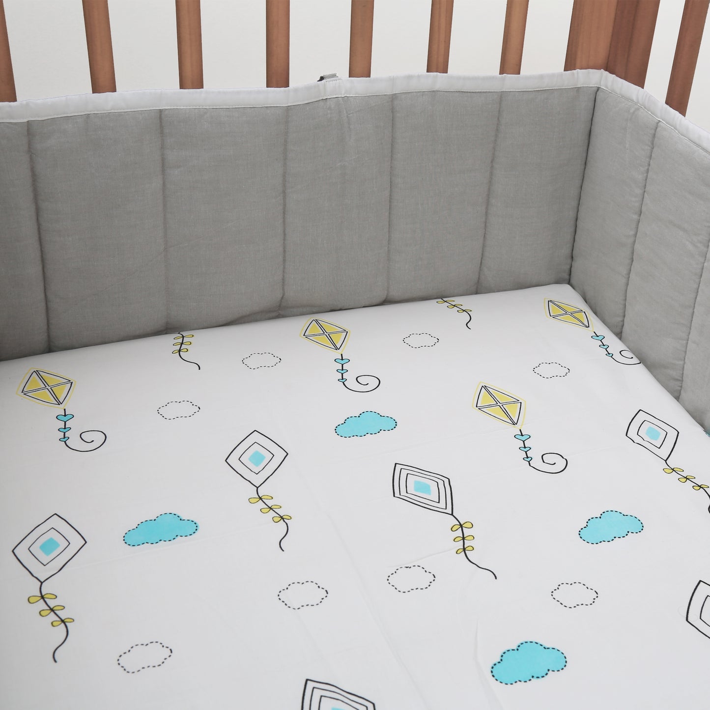 Fly Away High - Organic Cot Bedding Set - Oranges and Lemons