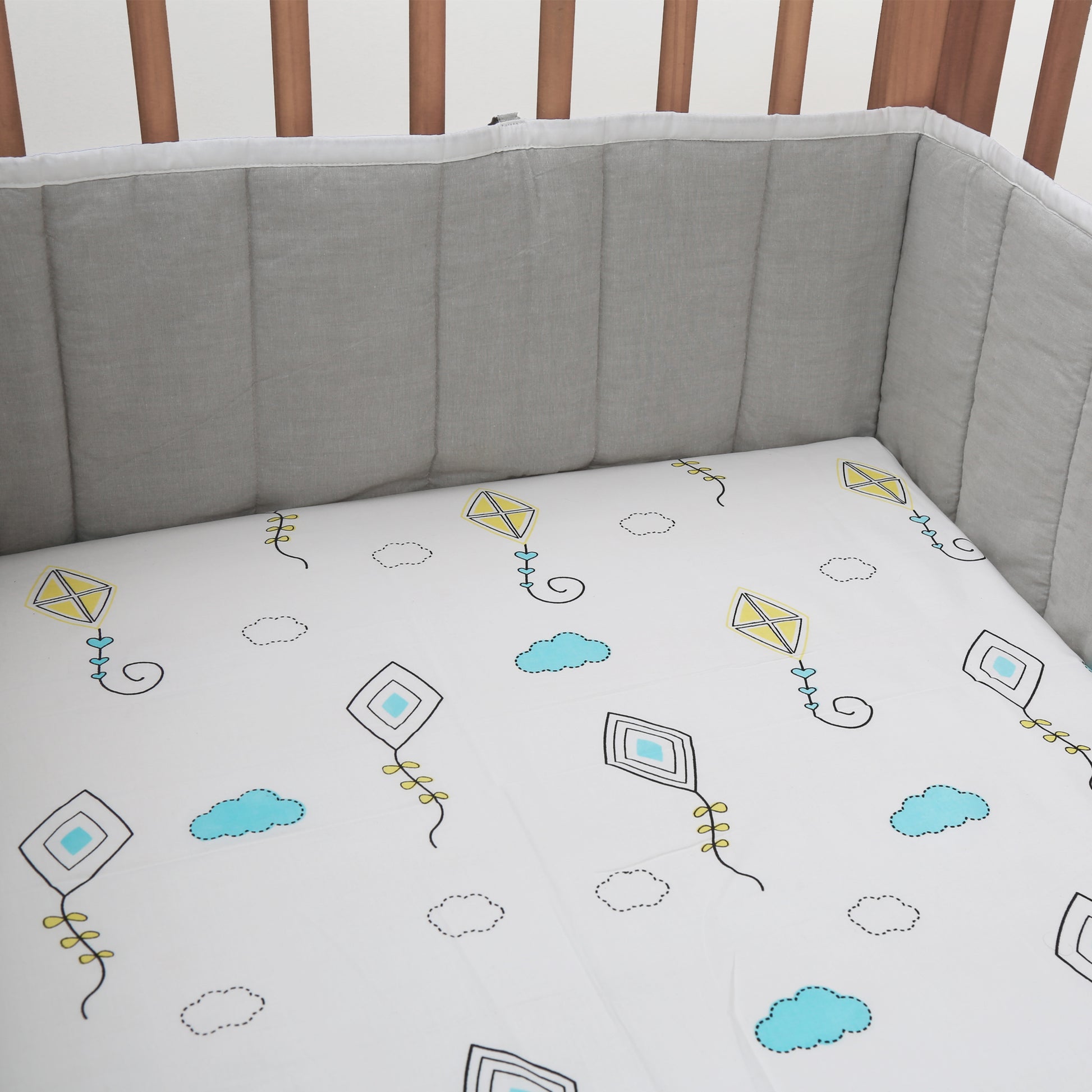 Fly Away High - Organic Cot Bedding Set - Oranges and Lemons