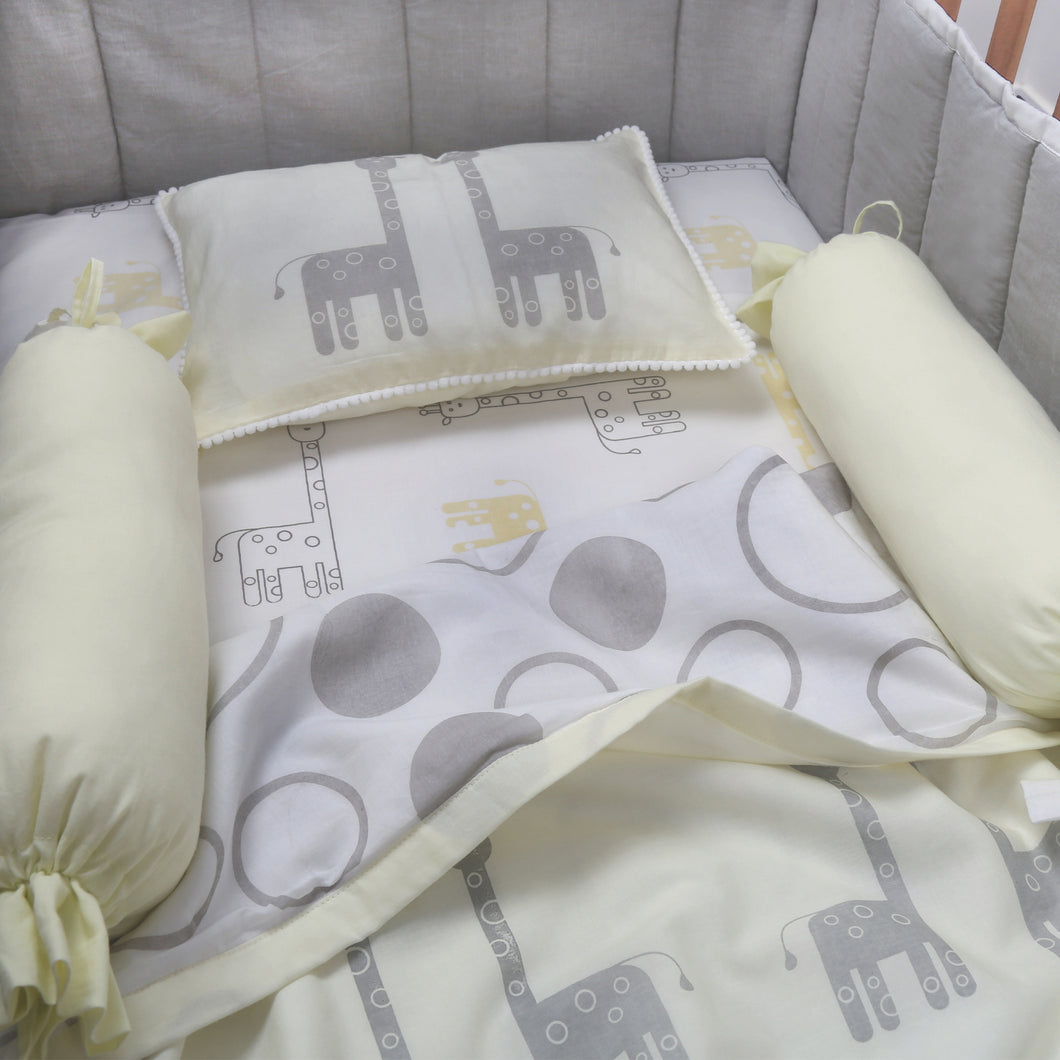 The Giraffes - Organic Cot Bedding Set - Oranges and Lemons